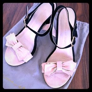 Adjustable heels elegant sandals